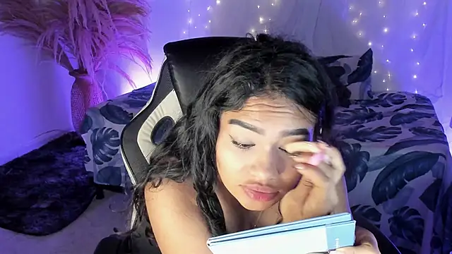 Riana Kean online show from April 2026 05:24:02 AM