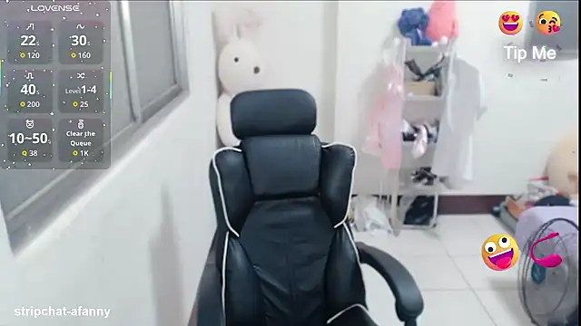 aFanny online show from April 2026 01:47:01 PM