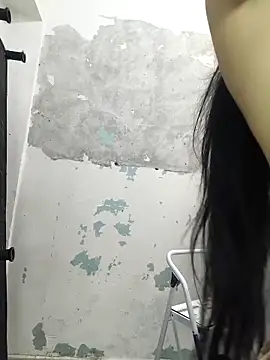 chaymae nah  online show from April 2026 07:45:01 PM