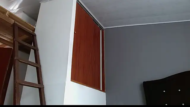 Emilia 1995 online show from July 2026 02:54:01 PM