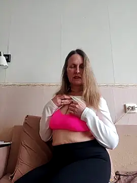 Evelina cute online show from April 2026 09:45:01 AM