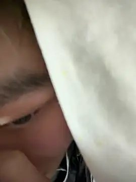 Snapshot of GagedBanknote chatting on April 2026 05:46:01 PM GagedBanknote online show from April 2026 05:46:01 PM