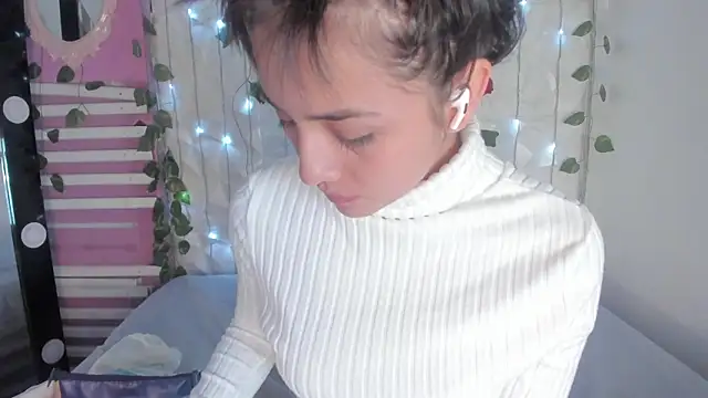 Sophy SmileSweet online show from March 2025 12:01:02 PM