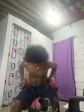 Larry-n-clouds online show from April 2026 07:06:01 AM