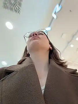 RinaCat online show from April 2026 06:19:01 AM