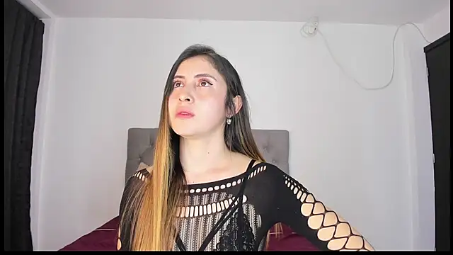 Snapshot of Nicol_Swift_ chatting on February 2025 06:35:01 AM Nicol Swift online show from February 2025 06:35:01 AM