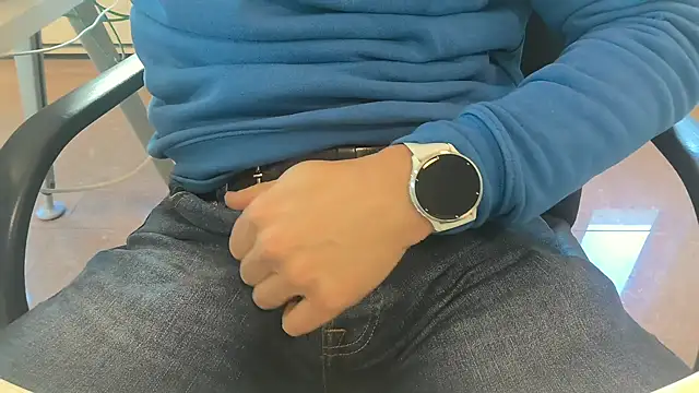 alessandroman2114 online show from February 2026 11:15:02 AM