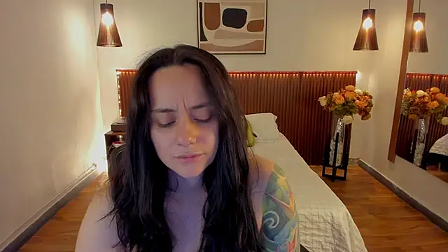 KatherineBond online show from May 2026 06:05:02 PM