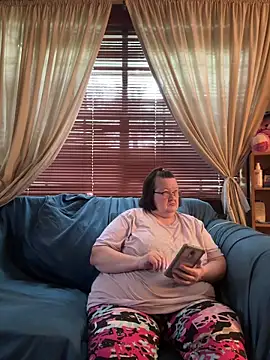 Bayou Woman68 online show from April 2026 05:52:02 PM