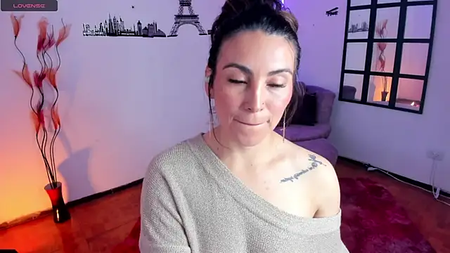 Elizabeth taylor b online show from March 2025 06:04:02 PM