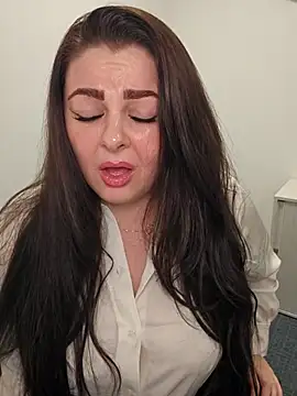 Britishbella online show from November 2025 04:28:02 PM