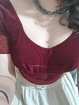 Snapshot of Brown_Maxi chatting on February 2025 09:40:02 AM Brown Maxi online show from February 2025 09:40:02 AM