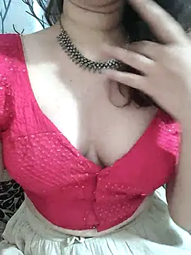 Snapshot of Brown_Maxi chatting on March 2025 11:51:01 AM Brown Maxi online show from March 2025 11:51:01 AM