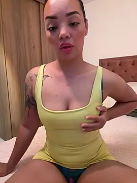 Sara LipsX online show from July 2026 11:33:02 PM