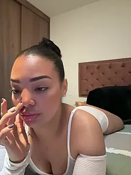 Sara LipsX online show from July 2026 11:58:01 PM