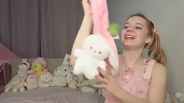 PrincessLittleKiki online show from July 2026 08:04:02 PM