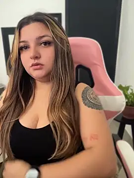 Snapshot of SweetPaige_ chatting on June 2026 02:06:02 PM SweetPaige online show from June 2026 02:06:02 PM
