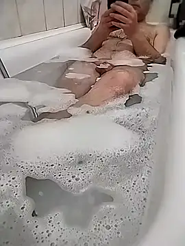 Snapshot of 1Kalandor@xh chatting on April 2026 04:11:02 PM 1Kalandorxh online show from April 2026 04:11:02 PM