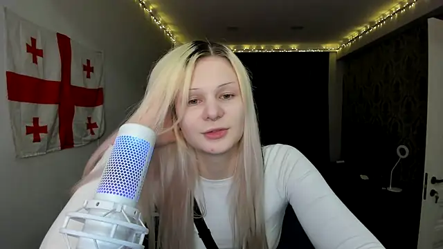 sashakiss99 online show from January 2025 04:12:02 PM