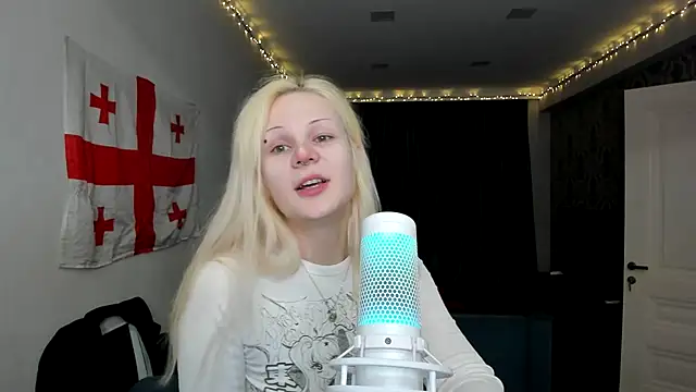 sashakiss99 online show from March 2025 03:05:02 PM