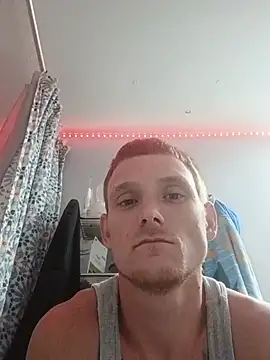 Snapshot of selfmadestud chatting on June 2026 08:00:02 AM selfmadestud online show from June 2026 08:00:02 AM