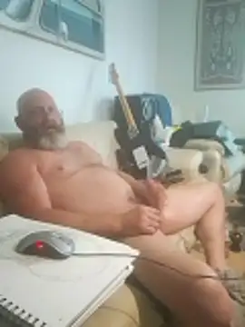 iambradz online show from November 2025 04:58:02 AM