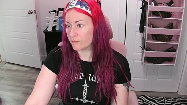 Snapshot of gennyrock chatting on June 2026 12:47:02 PM gennyrock online show from June 2026 12:47:02 PM