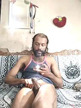 BadBoySmoker7070 online show from May 2026 10:39:01 PM