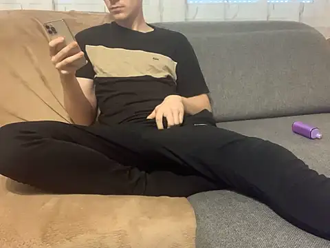 Honeeymaster online show from March 2026 09:23:01 AM