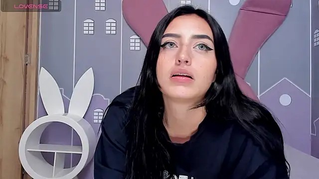 Lesly sexy4u online show from February 2025 04:28:02 AM