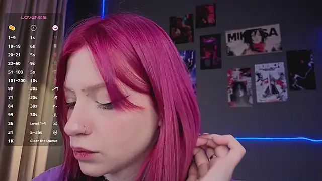 arielabradberry online show from April 2026 01:08:02 PM