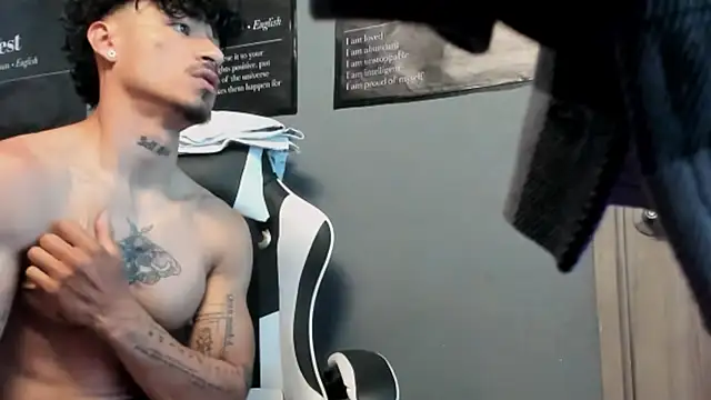 Thomas Fit1 online show from April 2026 06:57:02 PM