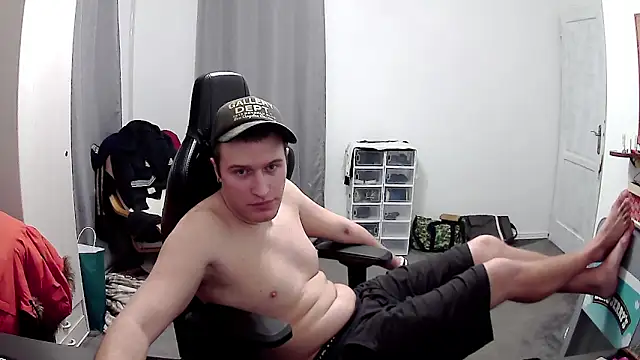 PKrisztian online show from April 2026 10:40:01 PM