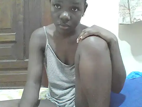 Ebony Sweetcandy online show from February 2026 06:28:01 PM