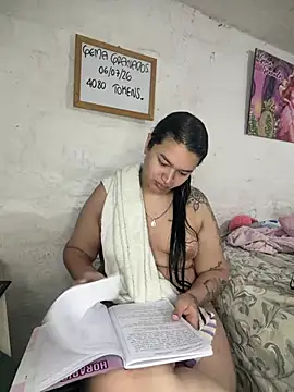 GemaGranadoss online show from July 2026 09:47:01 PM
