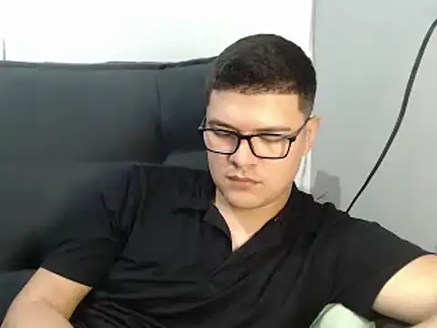 Plug Control online show from June 2026 02:46:01 AM