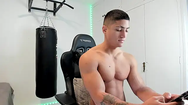 dan01  online show from April 2026 07:36:02 AM