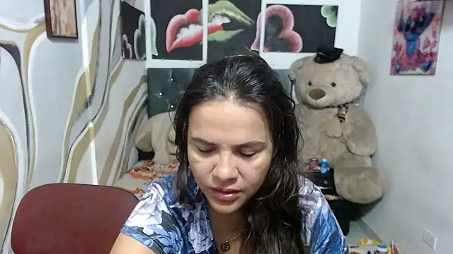 Snapshot of manzanahot9 chatting on February 2026 02:46:02 PM manzanahot9 online show from February 2026 02:46:02 PM