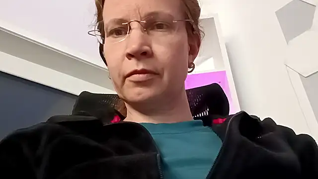 AnnikaRose online show from March 2026 10:42:01 AM