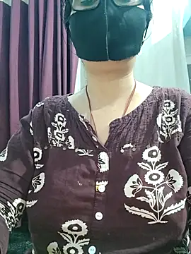 Snapshot of Aishwaryaa_69 chatting on June 2026 02:25:01 AM Aishwaryaa 69 online show from June 2026 02:25:01 AM