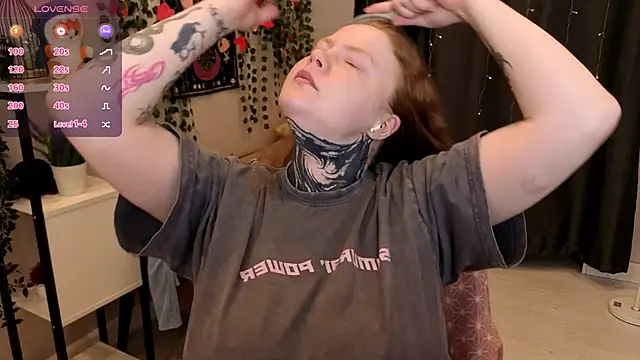 Cassie xKiss online show from April 2026 08:43:02 PM