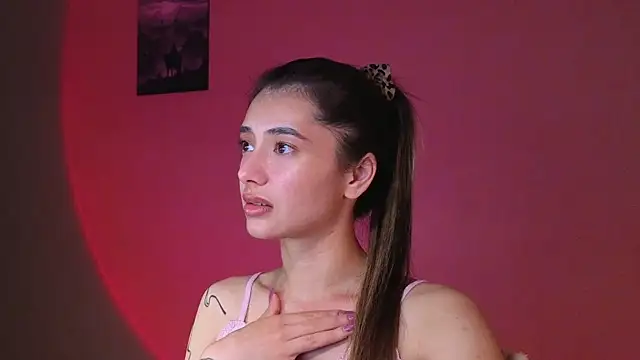 Snapshot of DarlaLike chatting on June 2026 03:45:01 AM DarlaLike online show from June 2026 03:45:01 AM
