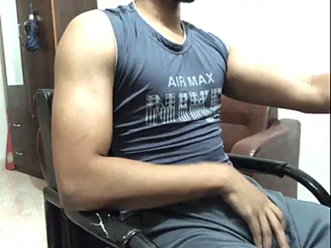 Zeuhorny online show from December 2025 08:58:02 PM