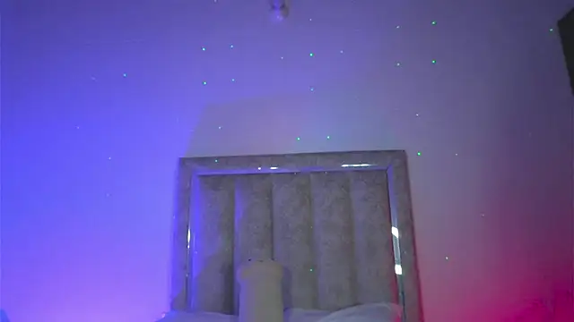 little-Emma online show from March 2026 11:11:02 PM