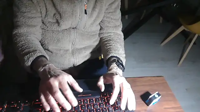 Adri gard online show from March 2026 08:42:01 PM