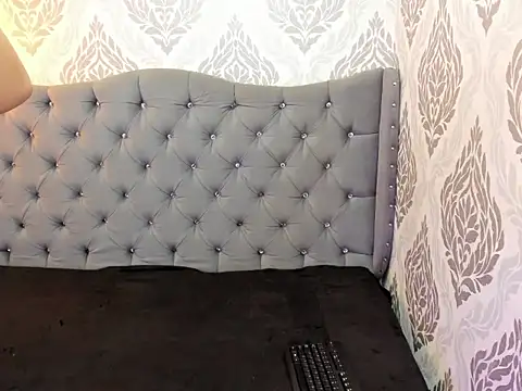 Lilyevansx online show from May 2026 12:12:01 PM