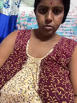 Beauty-queen online show from March 2026 01:38:01 PM