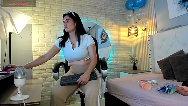 Snapshot of sussy__stone chatting on June 2026 11:52:02 AM sussy stone online show from June 2026 11:52:02 AM