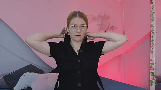 AllisonRoberts  online show from April 2026 11:24:02 AM