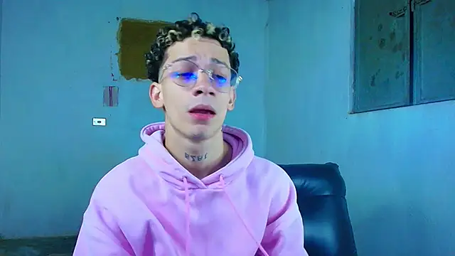 mateodeamjo online show from March 2026 02:15:01 AM